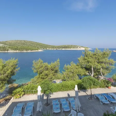 By The Sea Cove Pribinja, Hvar - 15083 Apartment *